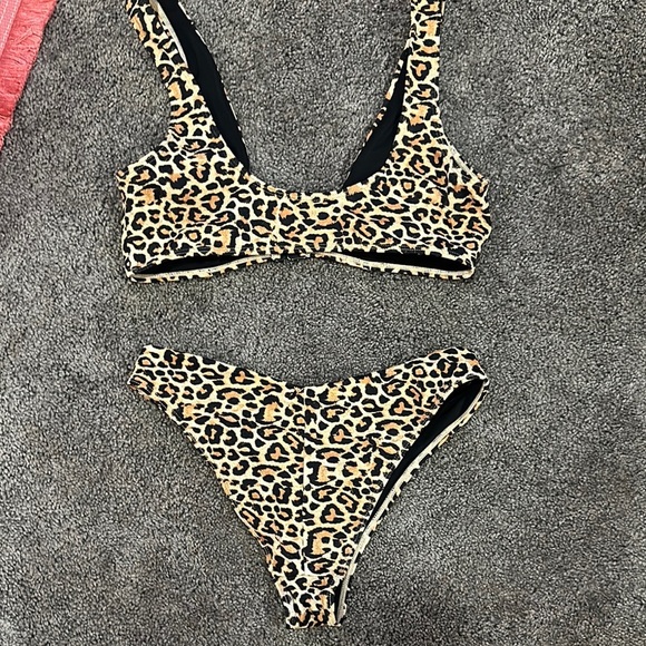 Leopard Print Bikini Set - Picture 2 of 4